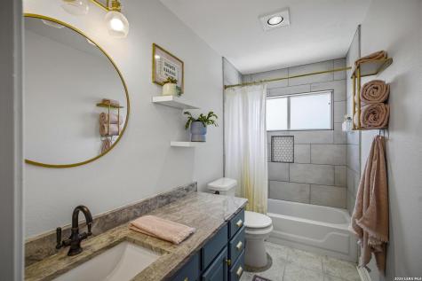 9318 Fox Briar Boerne TX 78006