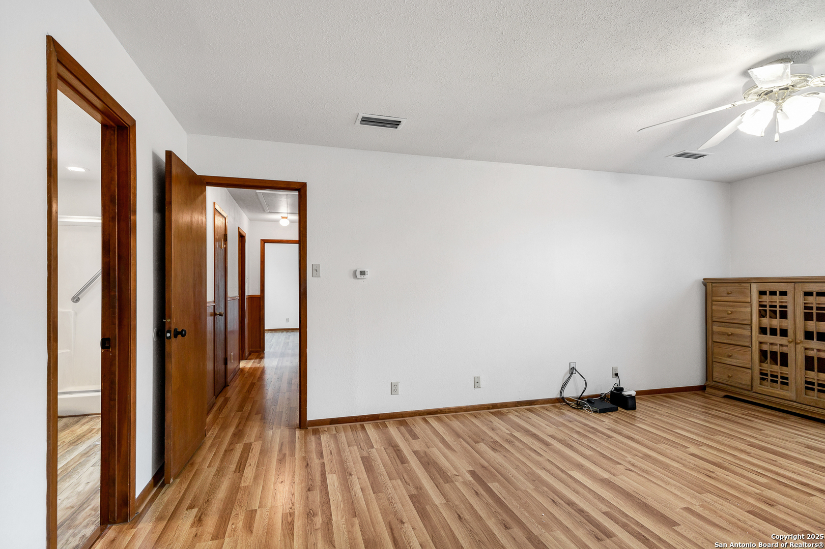 119 Isdale Yoakum TX 77995
