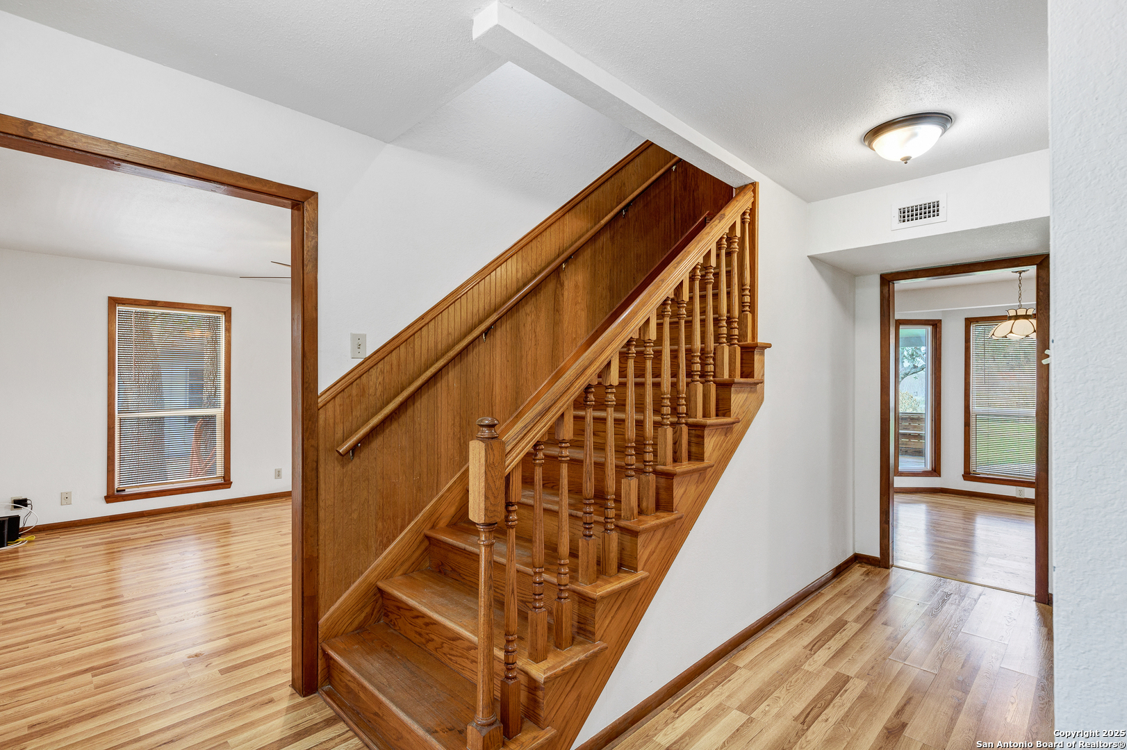 119 Isdale Yoakum TX 77995