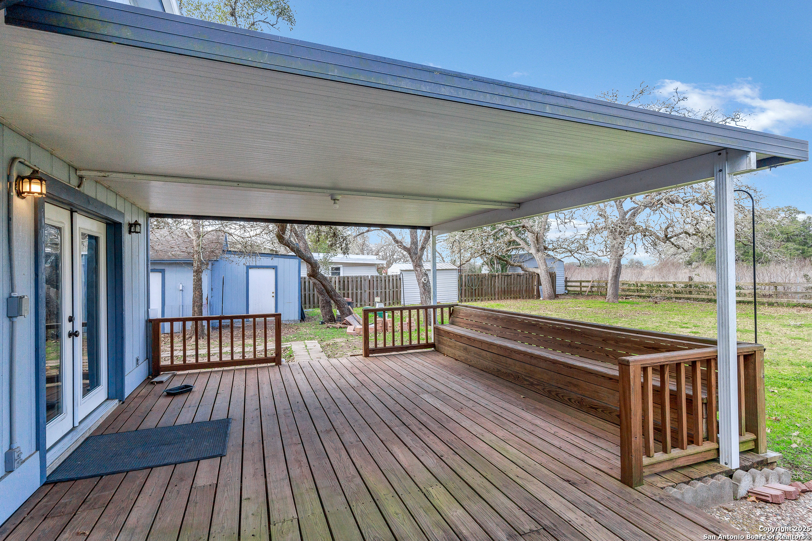 119 Isdale Yoakum TX 77995