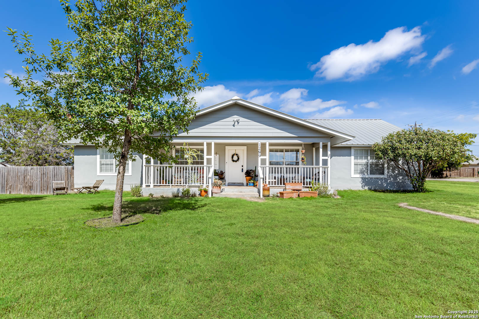 1299 Oakridge Drive Blanco TX 78606