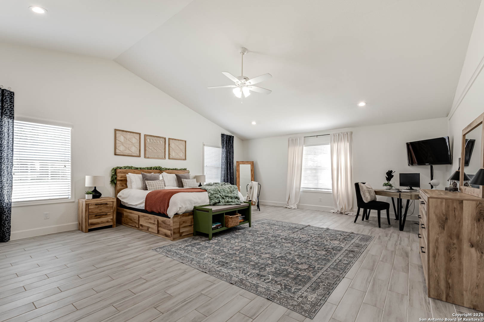 1299 Oakridge Drive Blanco TX 78606