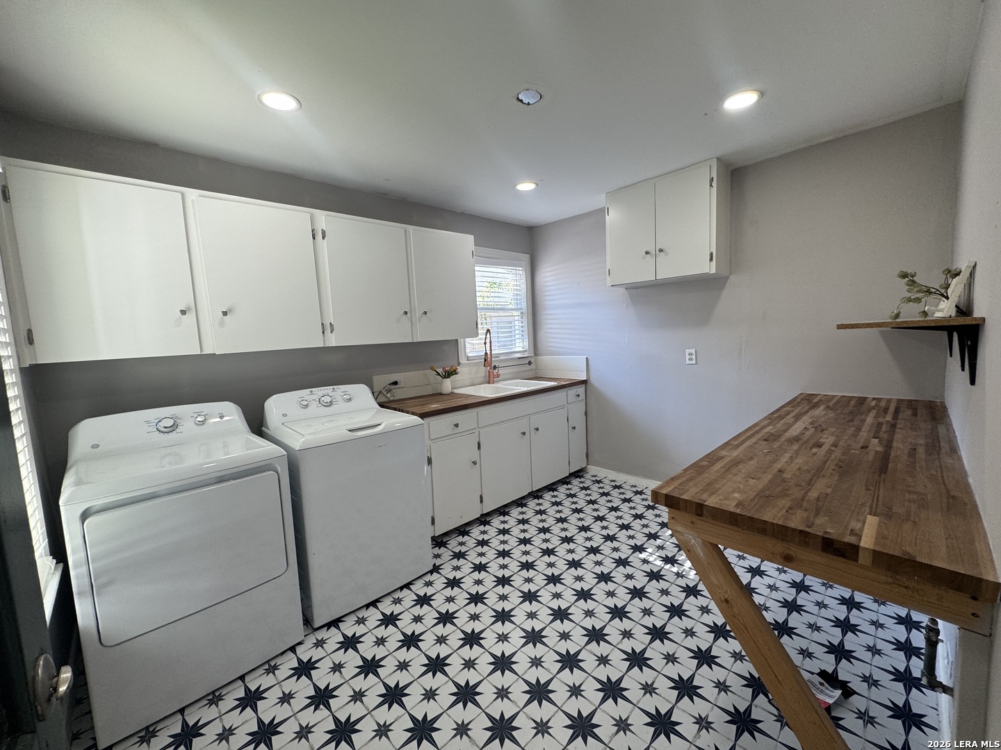 523 E Huisache Avenue San Antonio TX 78212