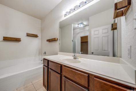 6523 Luckey Square San Antonio TX 78252