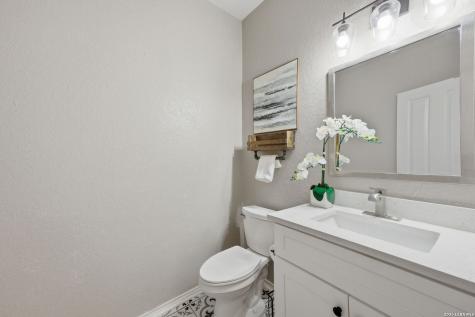 10618 Clover Canyon Helotes TX 78023