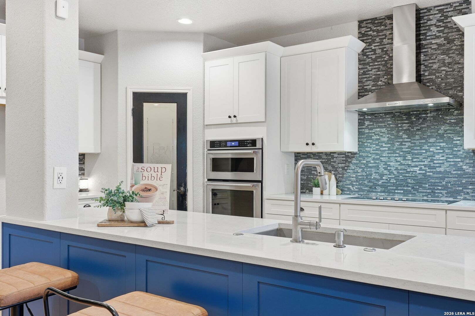 10618 Clover Canyon Helotes TX 78023