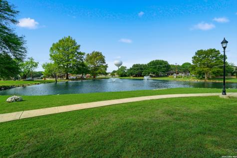 6319 Lakewood Park Windcrest TX 78239