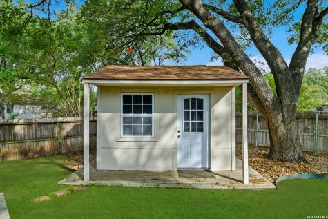 6319 Lakewood Park Windcrest TX 78239