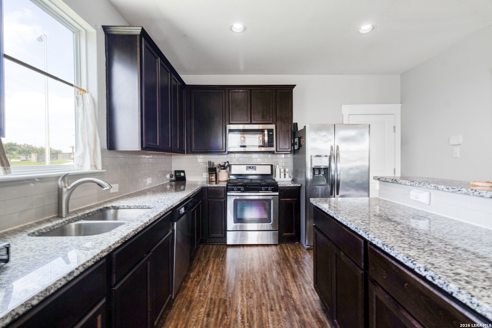 5114 Wells Park Marion TX 78124