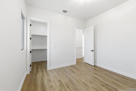232 Spring Creek Bandera TX 78003