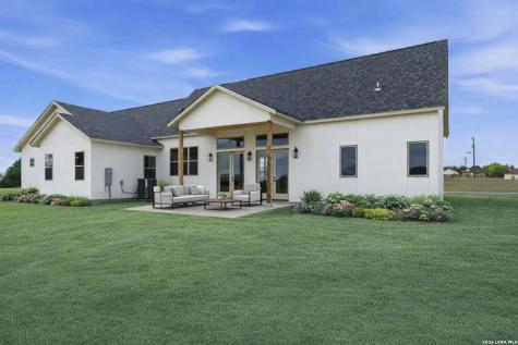 232 Spring Creek Bandera TX 78003