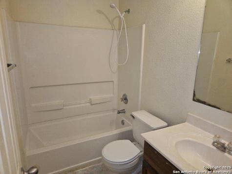 204 N Willow Way Cibolo TX 78108