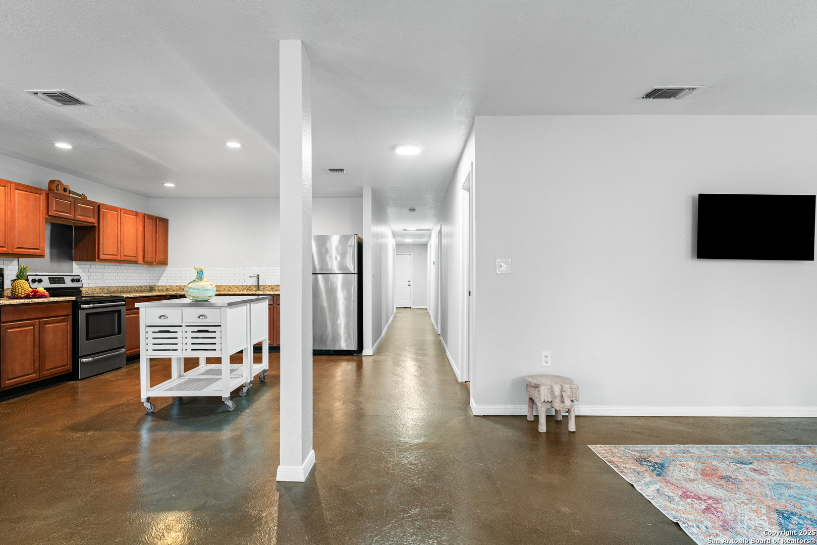 451 N San Joaquin Avenue San Antonio TX 78228
