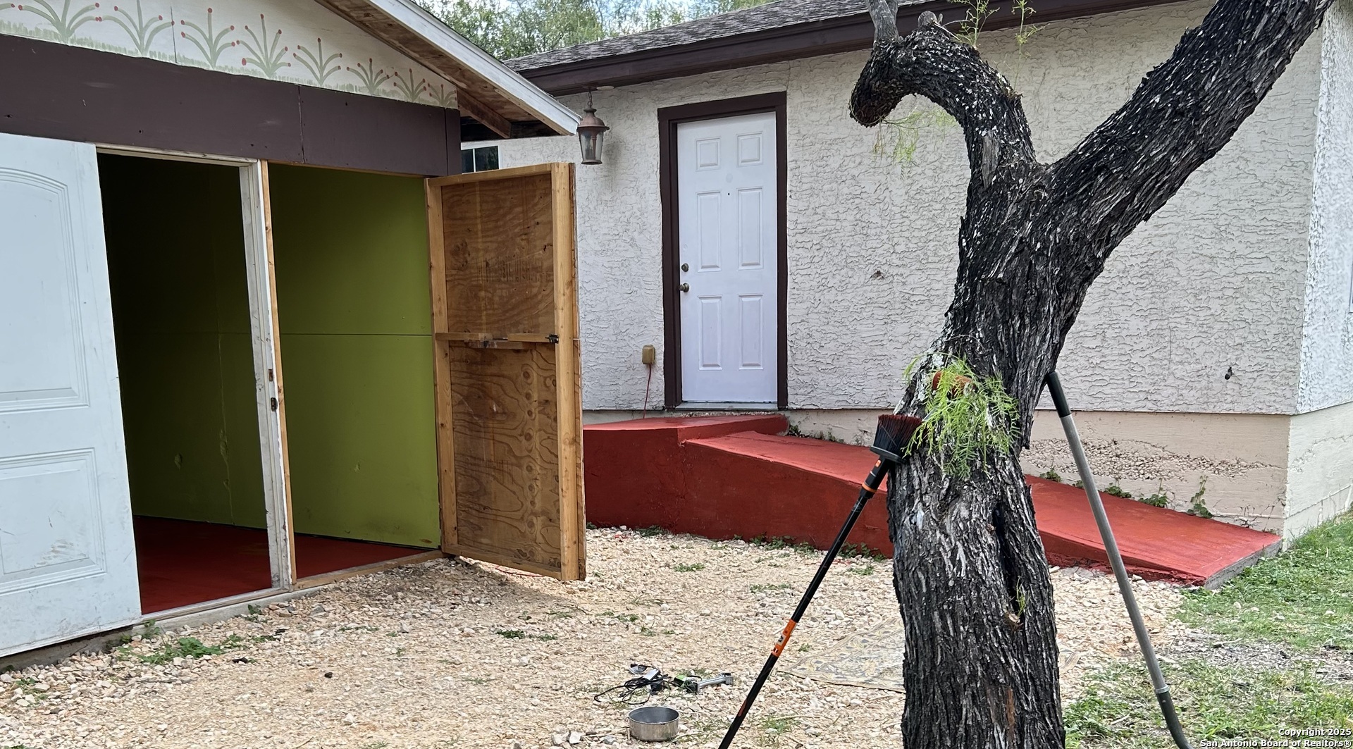 451 N San Joaquin Avenue San Antonio TX 78228