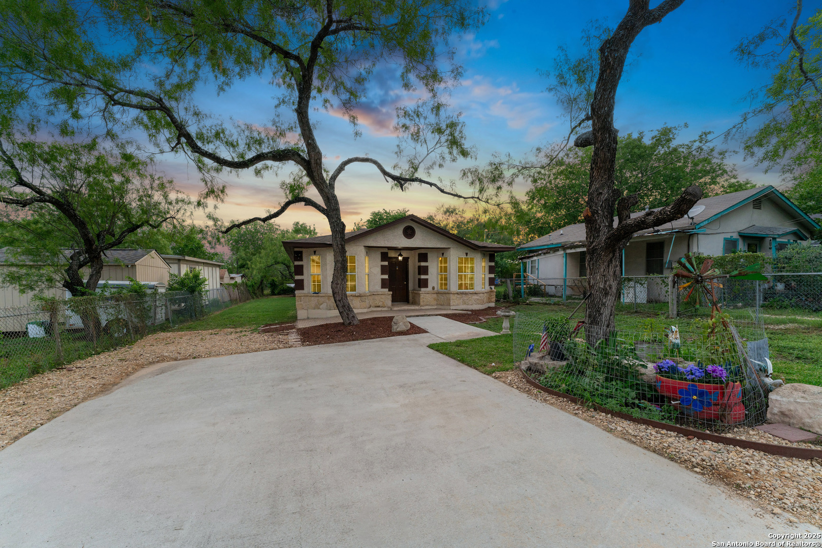 451 N San Joaquin Avenue San Antonio TX 78228