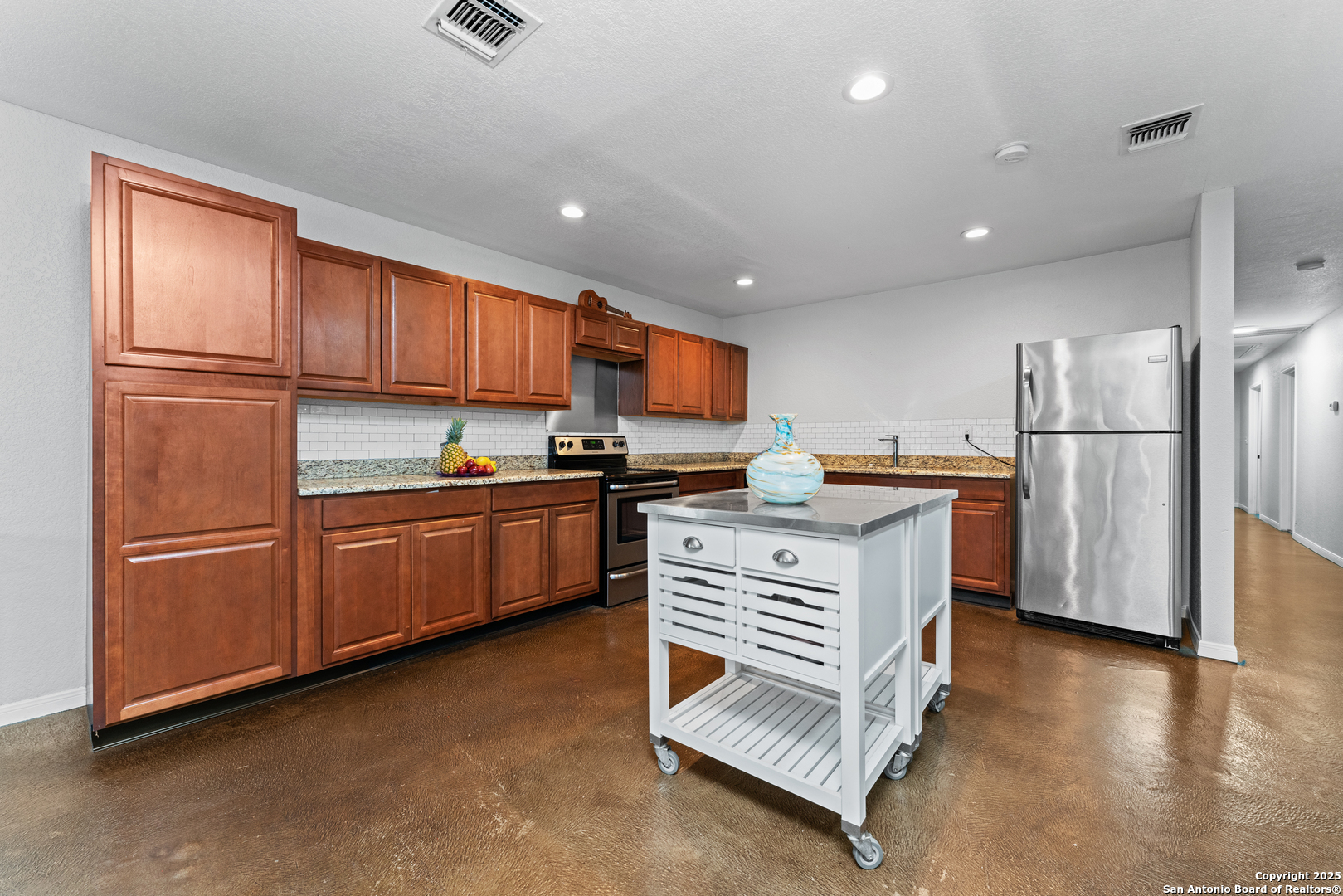 451 N San Joaquin Avenue San Antonio TX 78228