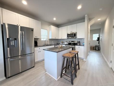 5891 Elm Valley San Antonio TX 78242