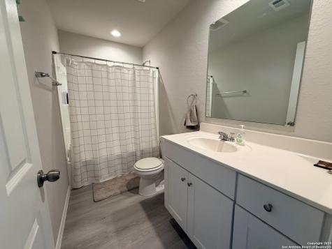 5891 Elm Valley San Antonio TX 78242