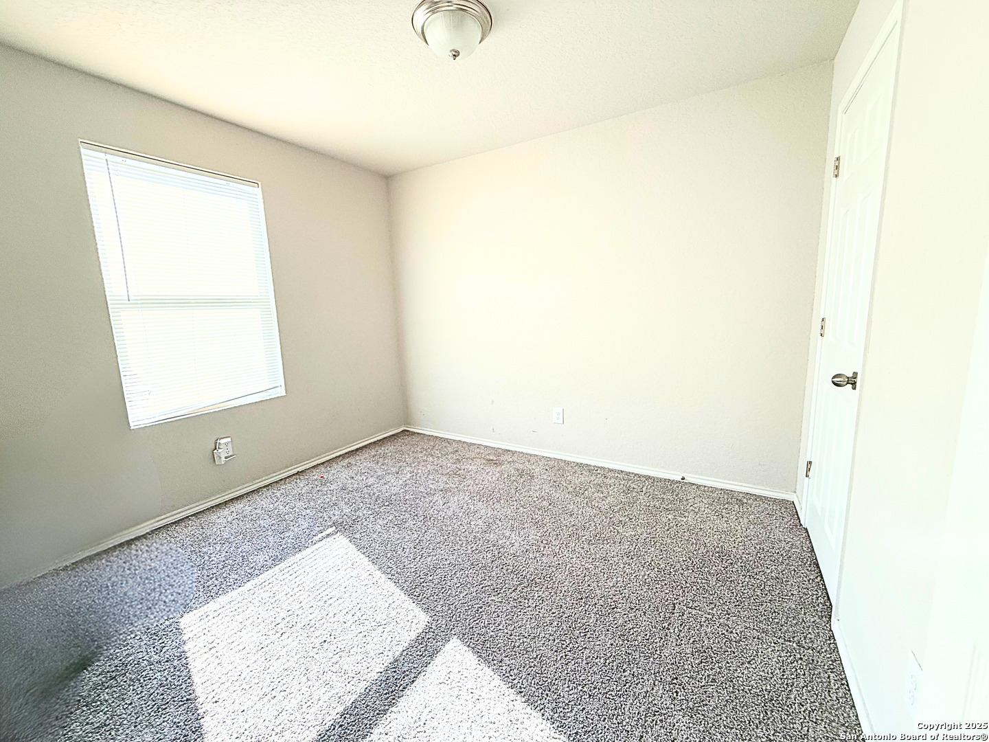 5891 Elm Valley San Antonio TX 78242