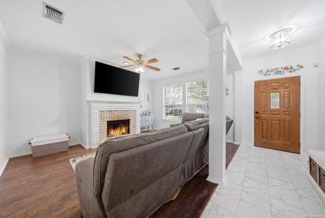 6207 Stable Creek Drive San Antonio TX 78249