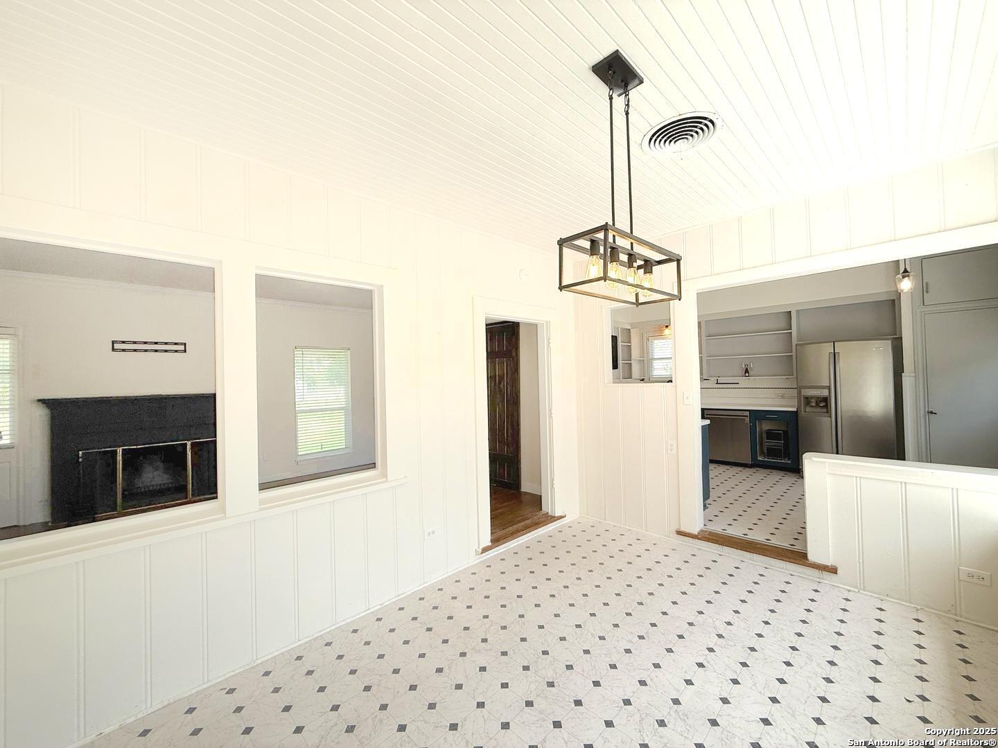 1214 Sutton San Antonio TX 78228