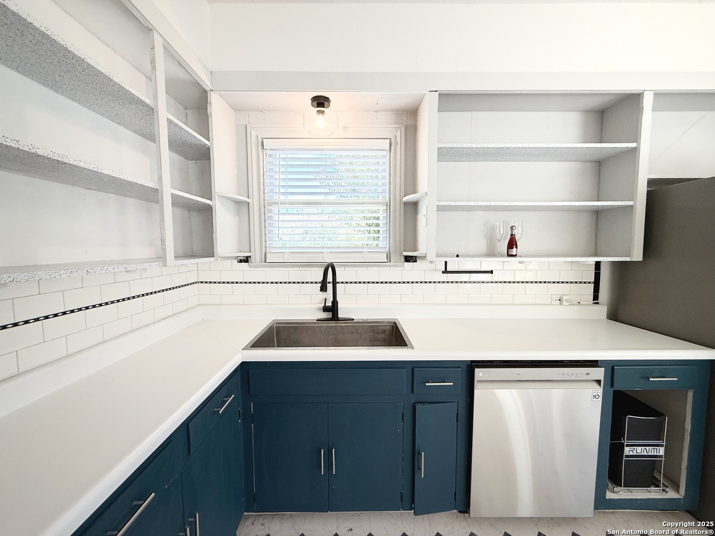 1214 Sutton San Antonio TX 78228