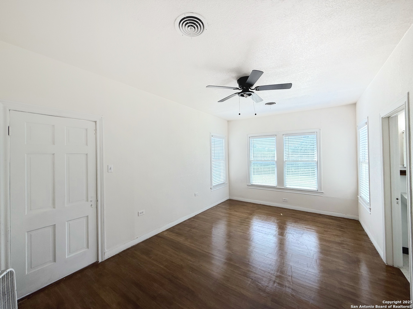 1214 Sutton San Antonio TX 78228