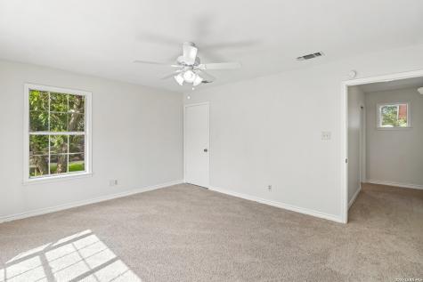1321 E Zipp Road New Braunfels TX 78130