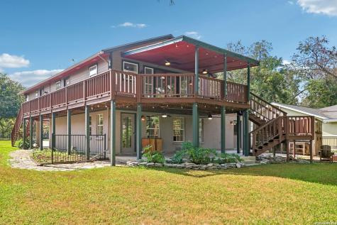 1321 E Zipp Road New Braunfels TX 78130