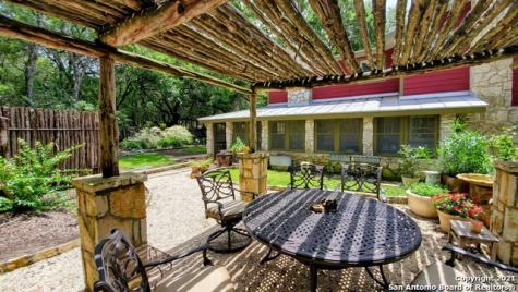 18827 Hillside Drive Helotes TX 78023