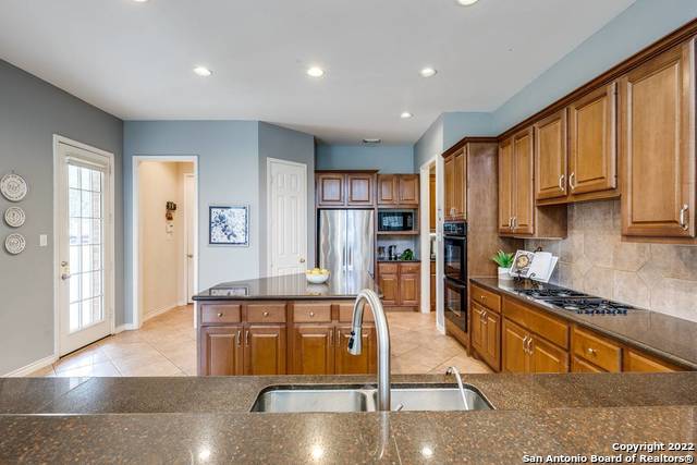 8803 Timberland Trail Fair Oaks Ranch TX 78015