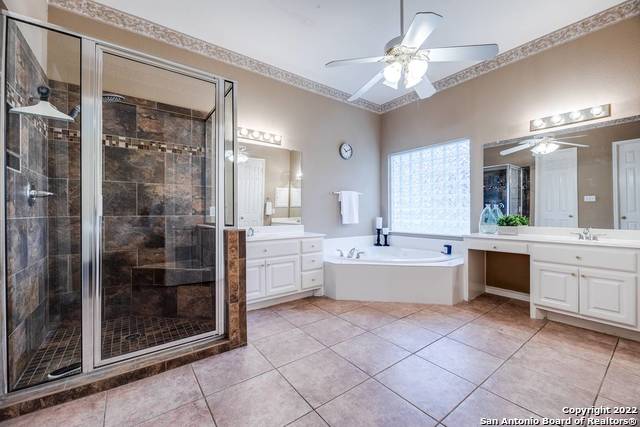 8803 Timberland Trail Fair Oaks Ranch TX 78015