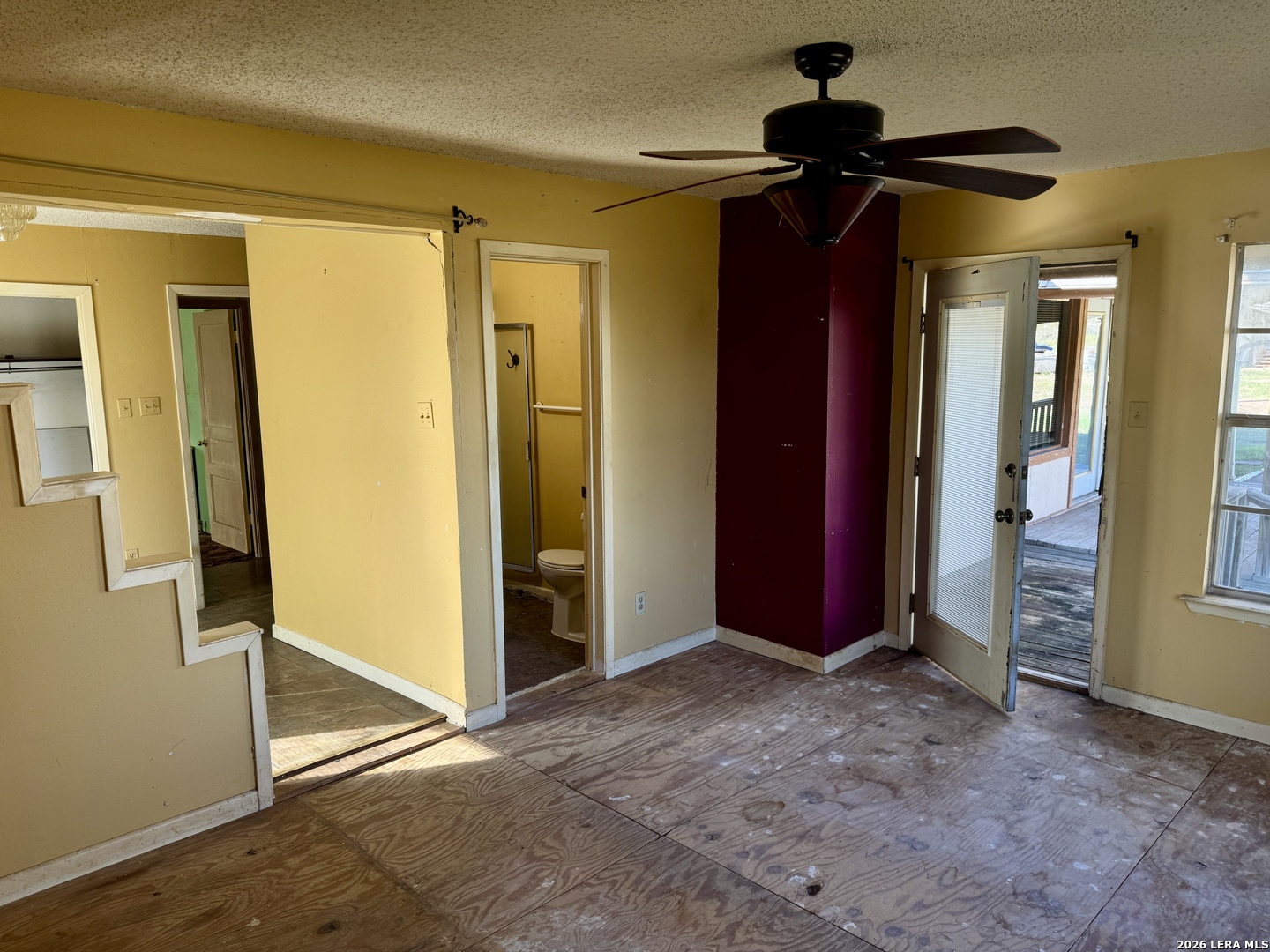 4672 Rakowitz Adkins TX 78101