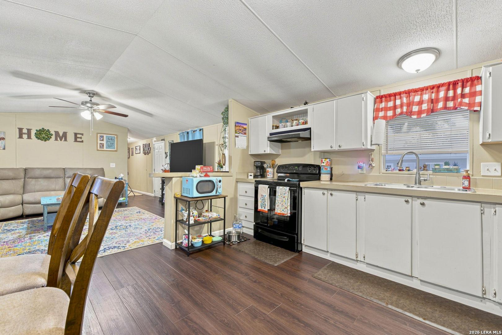838 Avenue M Poteet TX 78065