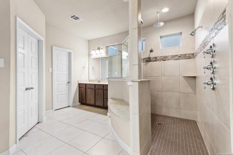 108 La Cima Boerne TX 78006