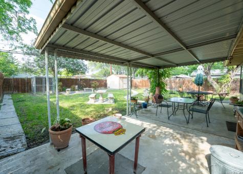 635 Edgebrook Lane San Antonio TX 78213