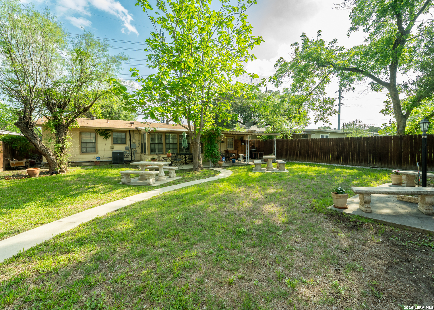 635 Edgebrook Lane San Antonio TX 78213