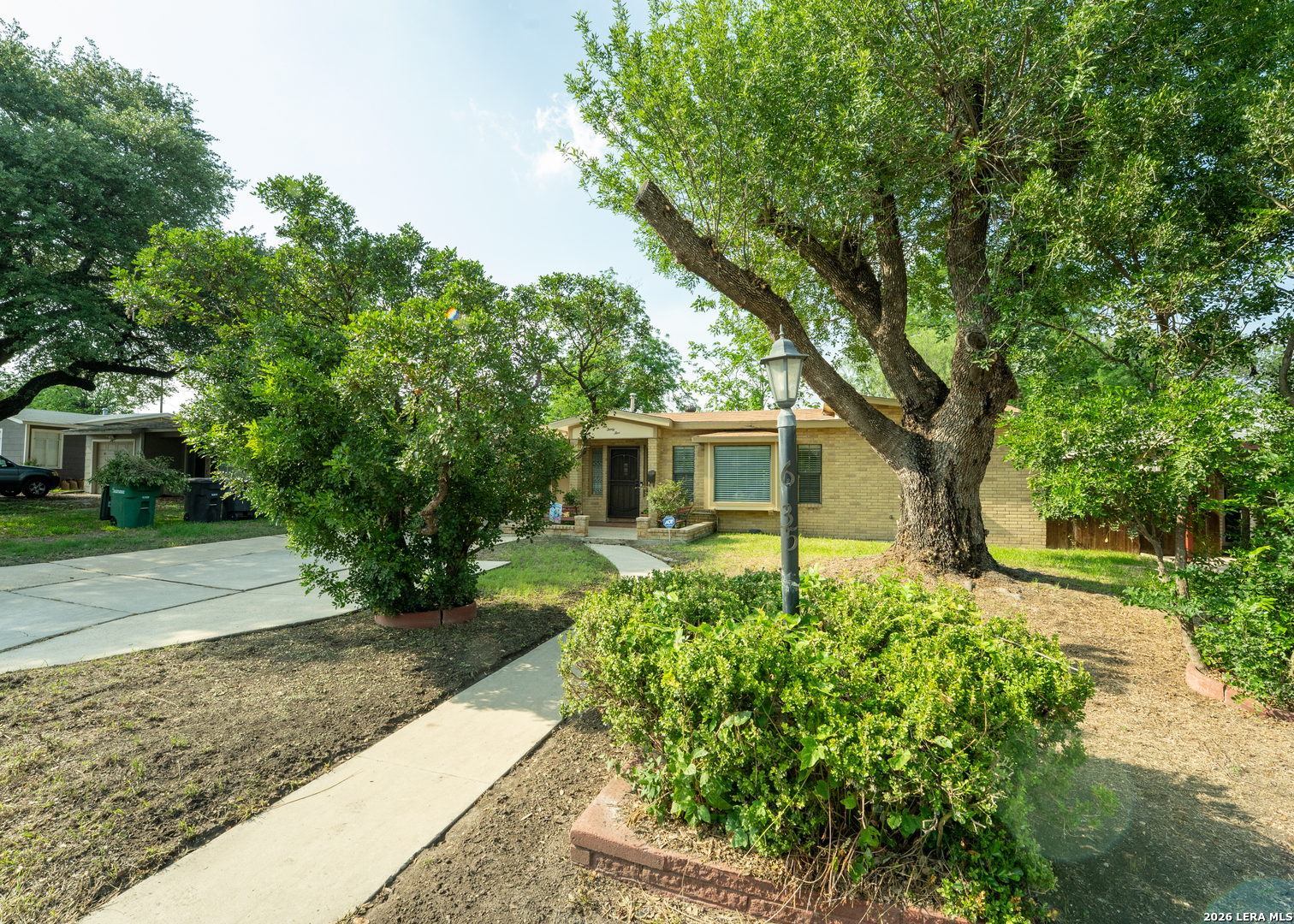 635 Edgebrook Lane San Antonio TX 78213