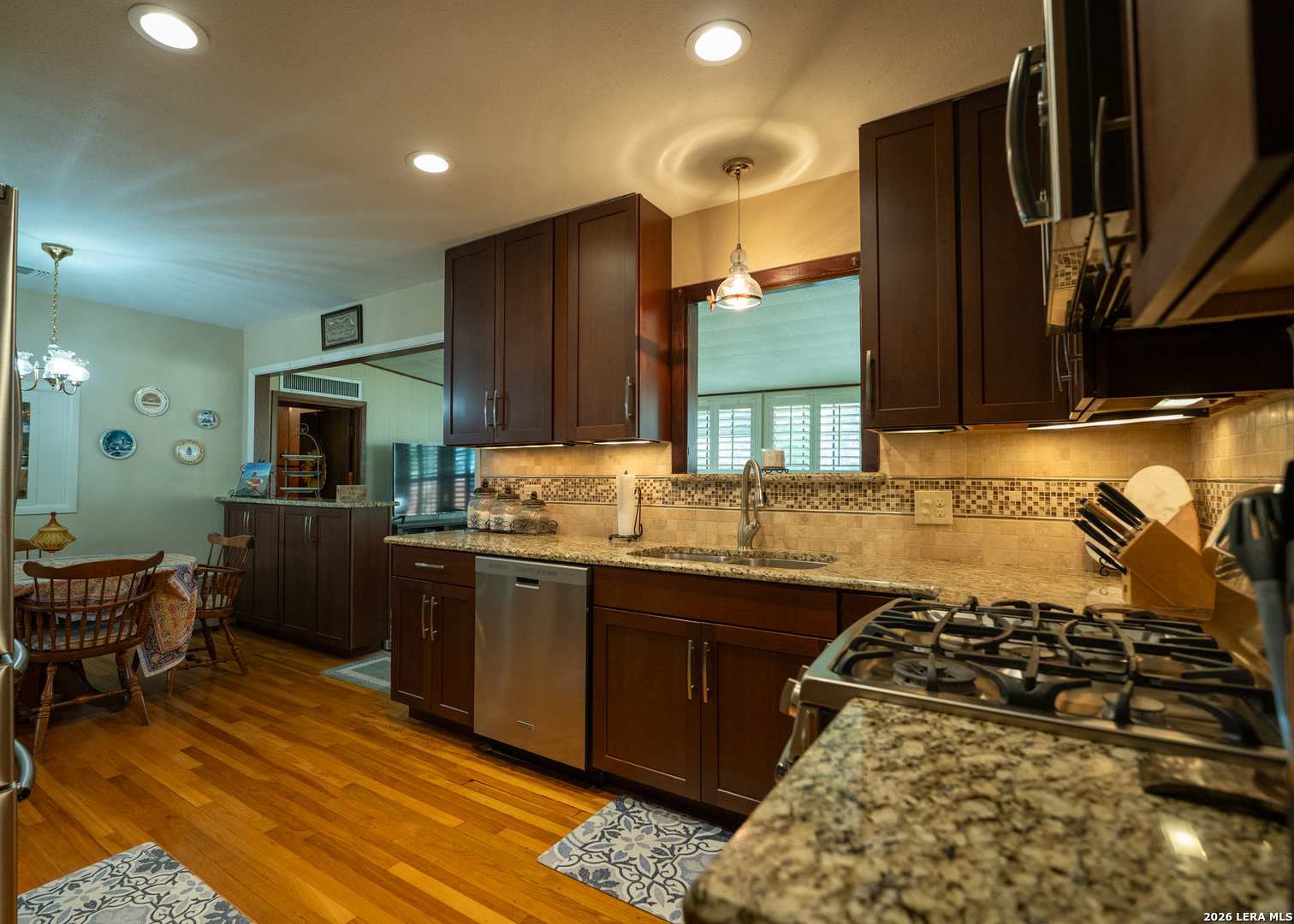 635 Edgebrook Lane San Antonio TX 78213