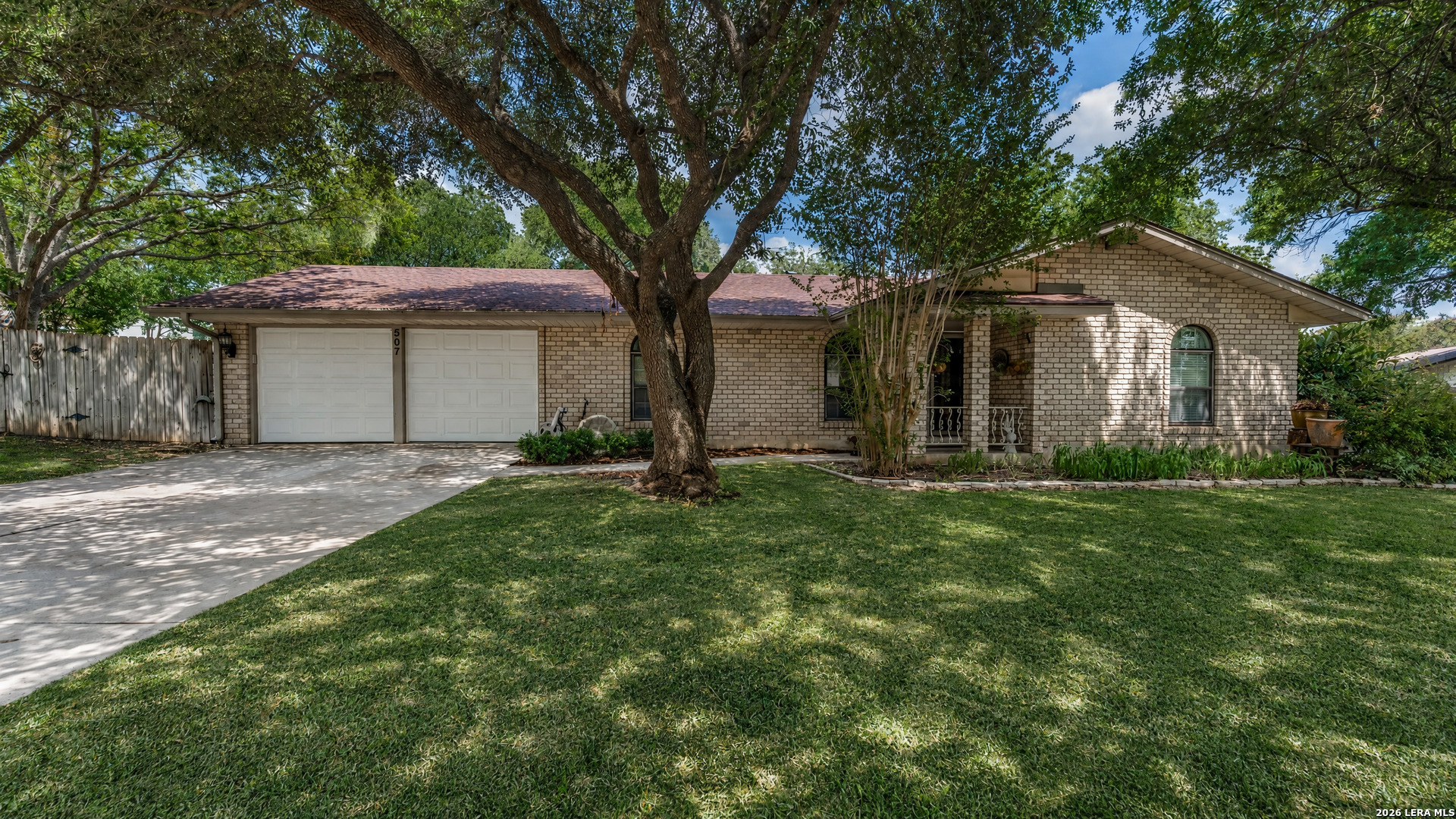 507 Amistad Universal City TX 78148