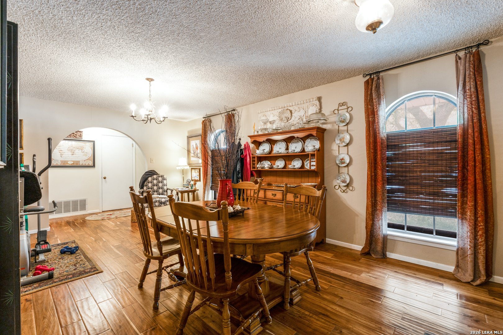 507 Amistad Universal City TX 78148