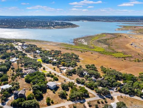826 Lake Island Canyon Lake TX 78133