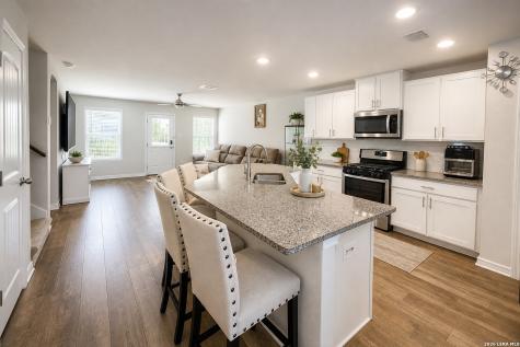 6035 Palmetto Way San Antonio TX 78253