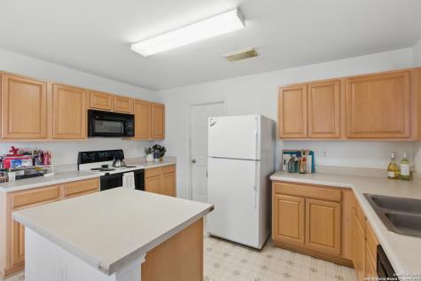 11 Viking Oak San Antonio TX 78247