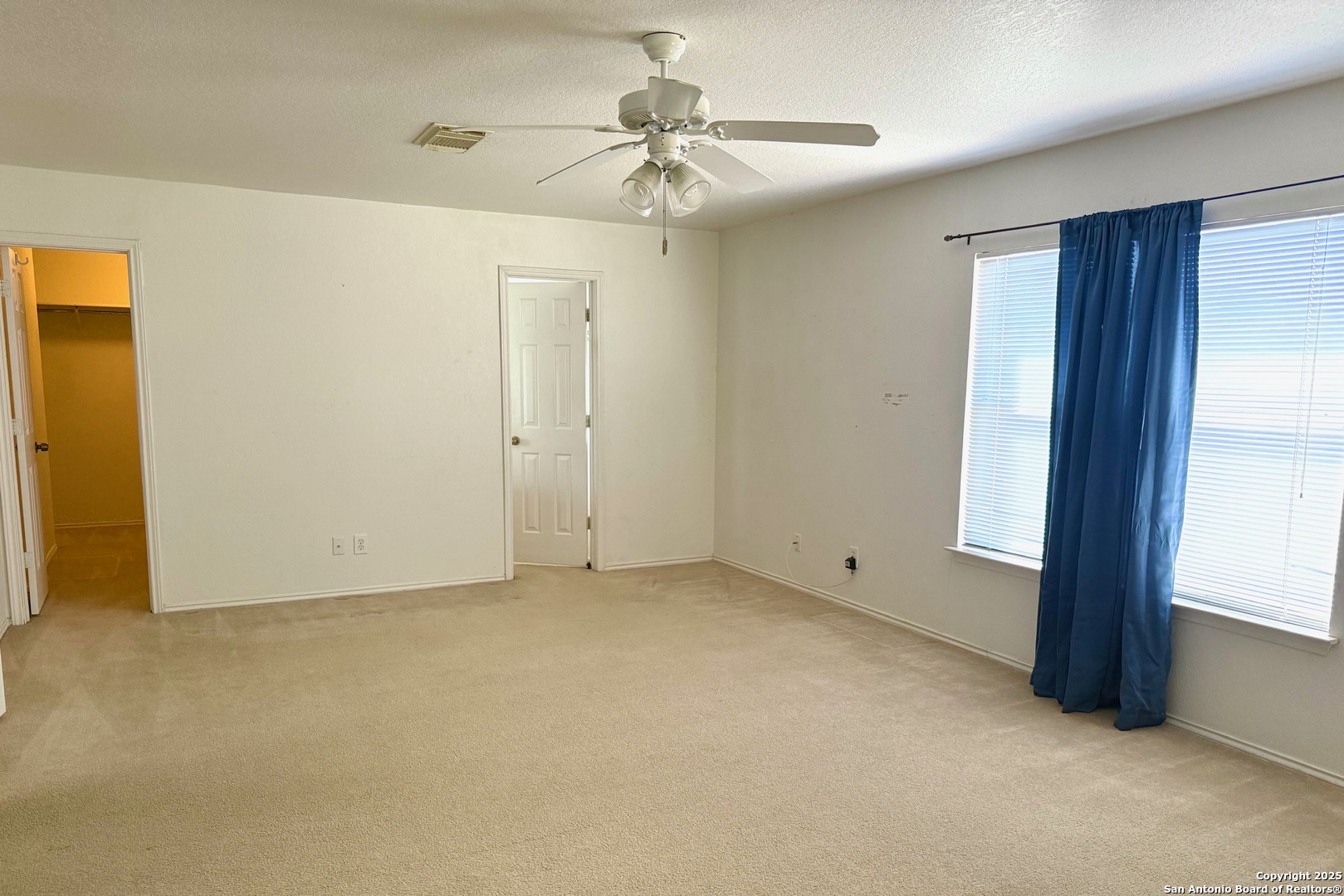 11 Viking Oak San Antonio TX 78247