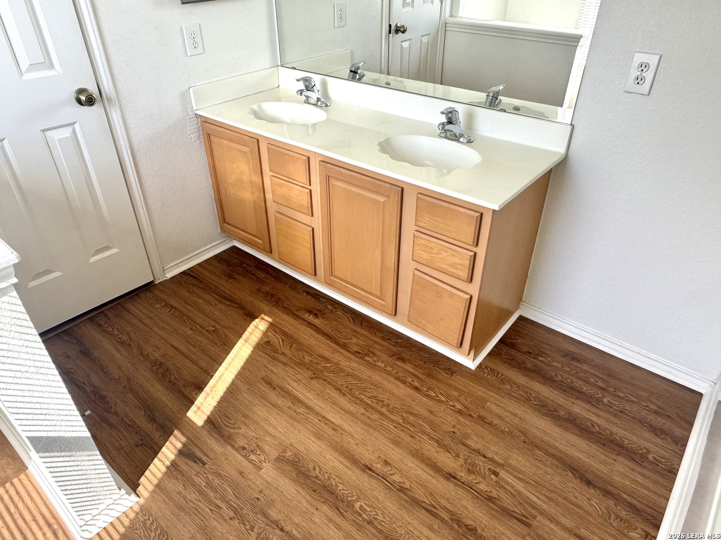 11 Viking Oak San Antonio TX 78247