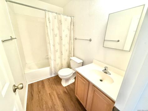 11 Viking Oak San Antonio TX 78247