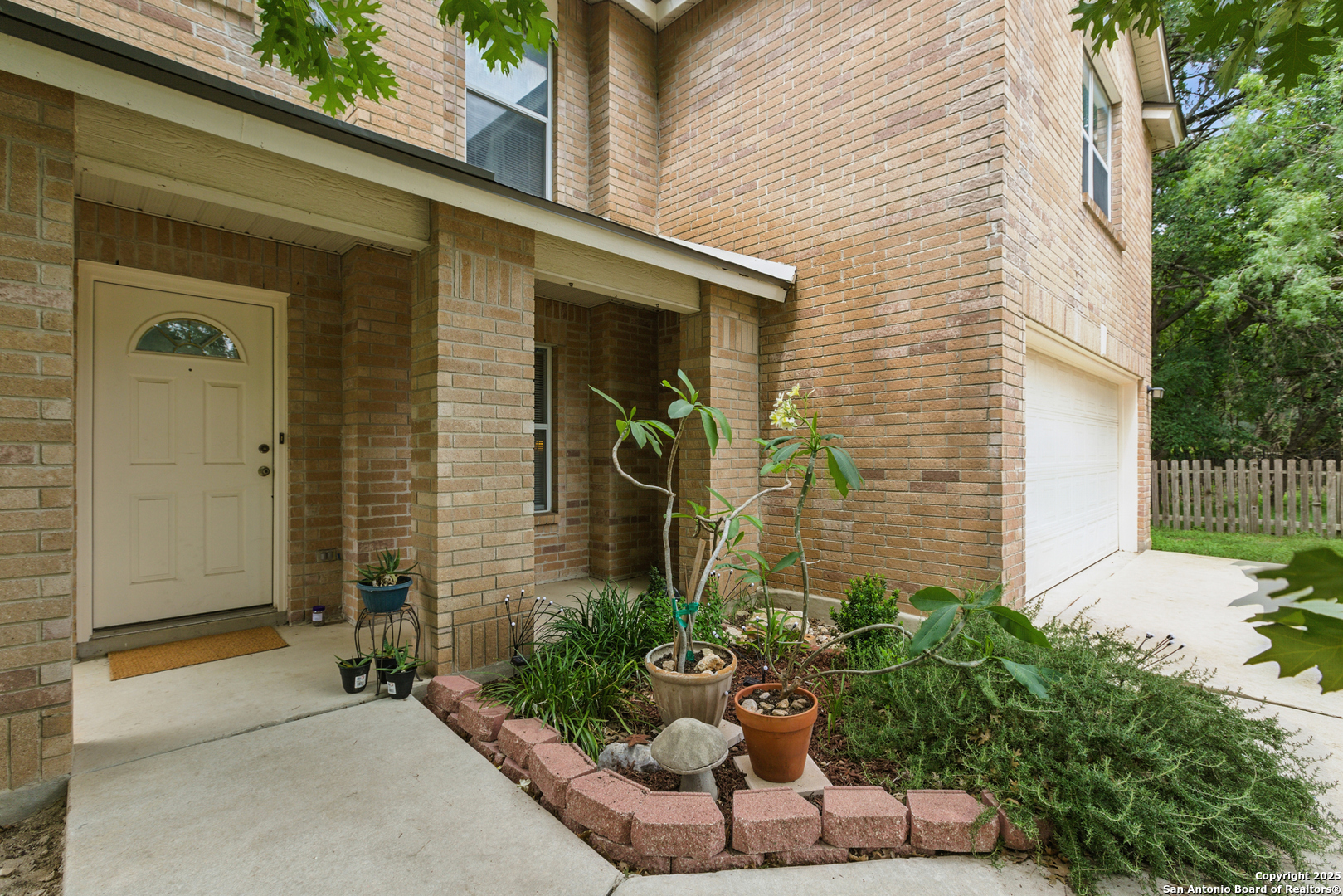 11 Viking Oak San Antonio TX 78247