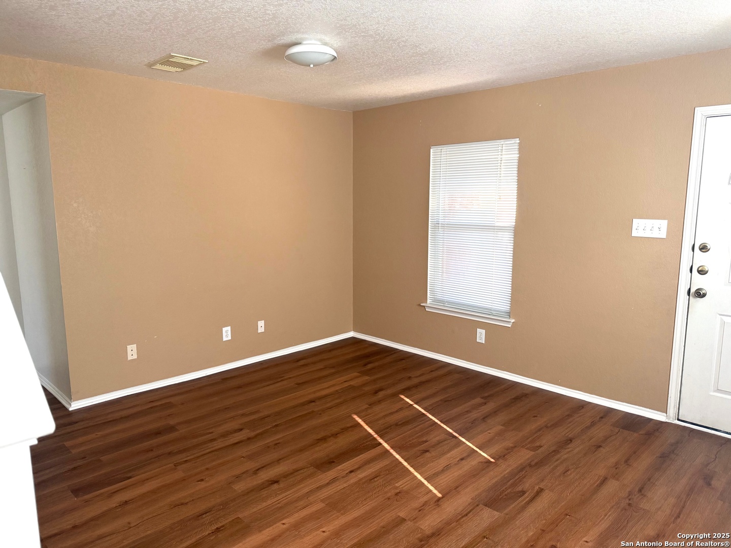 11 Viking Oak San Antonio TX 78247