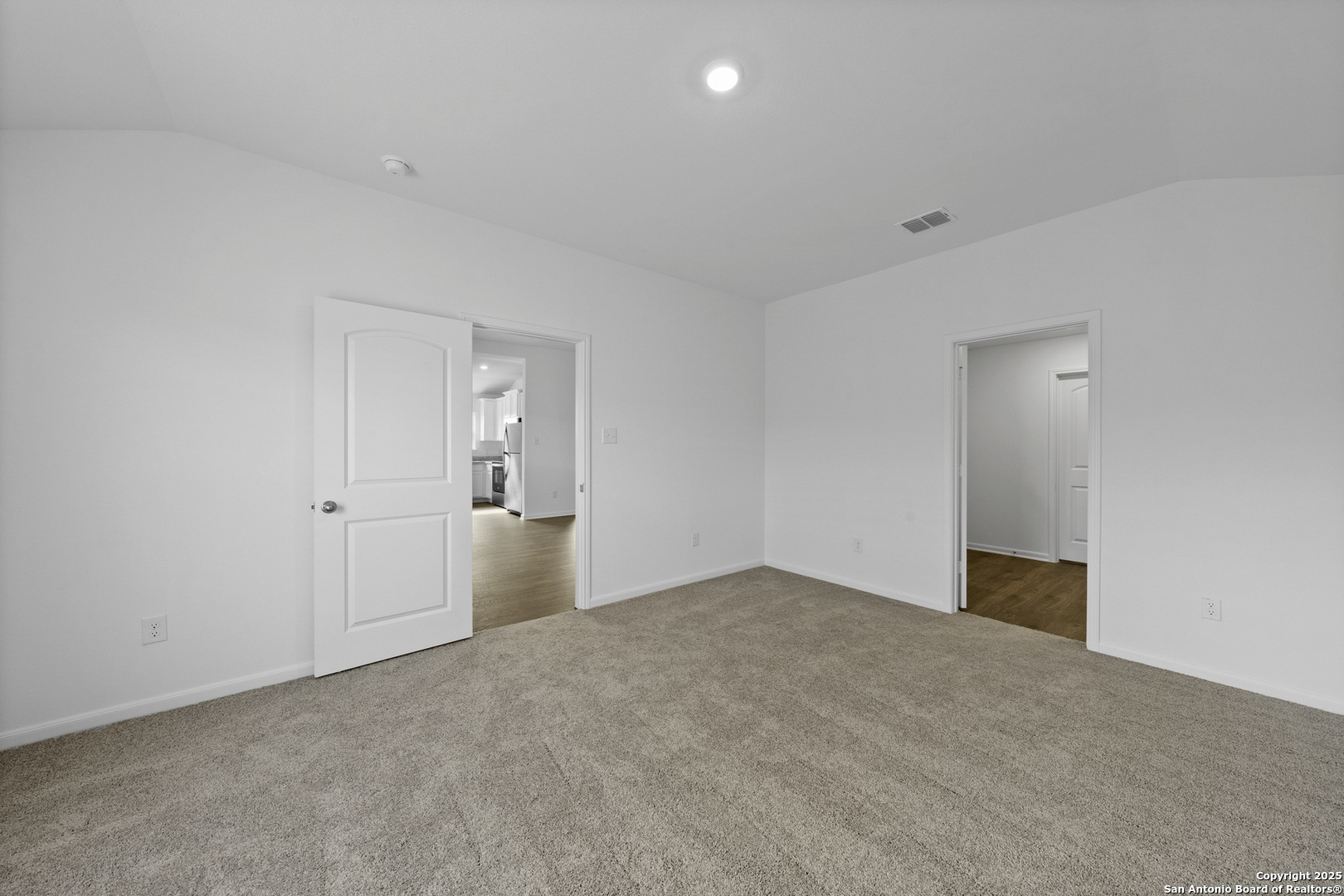 16162 Farmer Lytle TX 78052